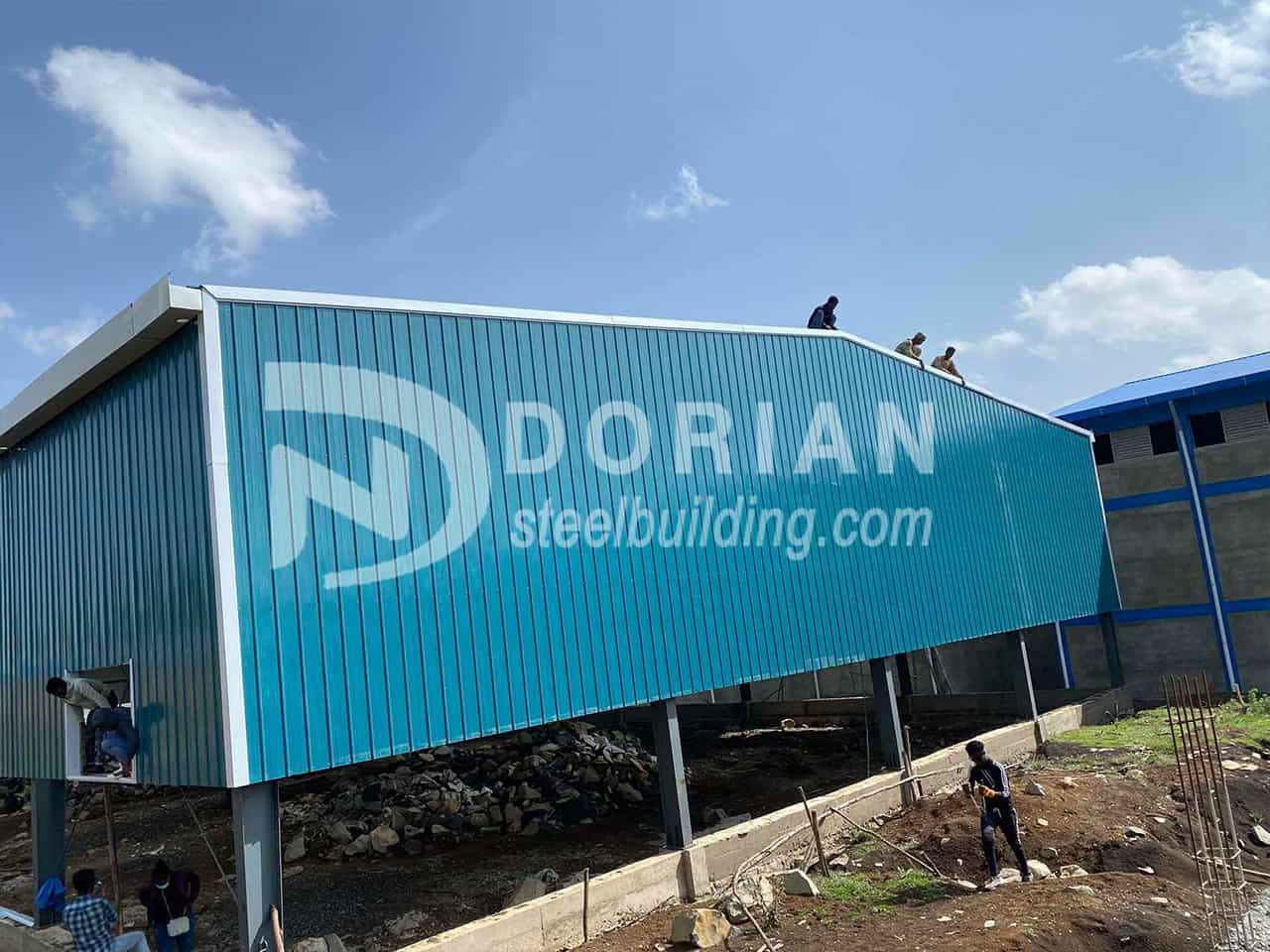 The assembly process of 1380sqm steel warehouse in Ethiopia 6