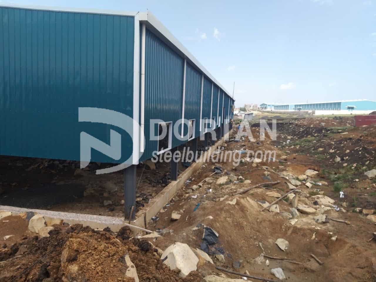 The assembly process of 1380sqm steel warehouse in Ethiopia 7