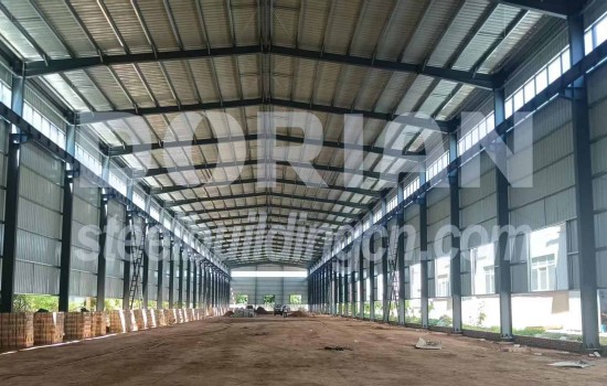 Large Steel Structure Workshop Interior